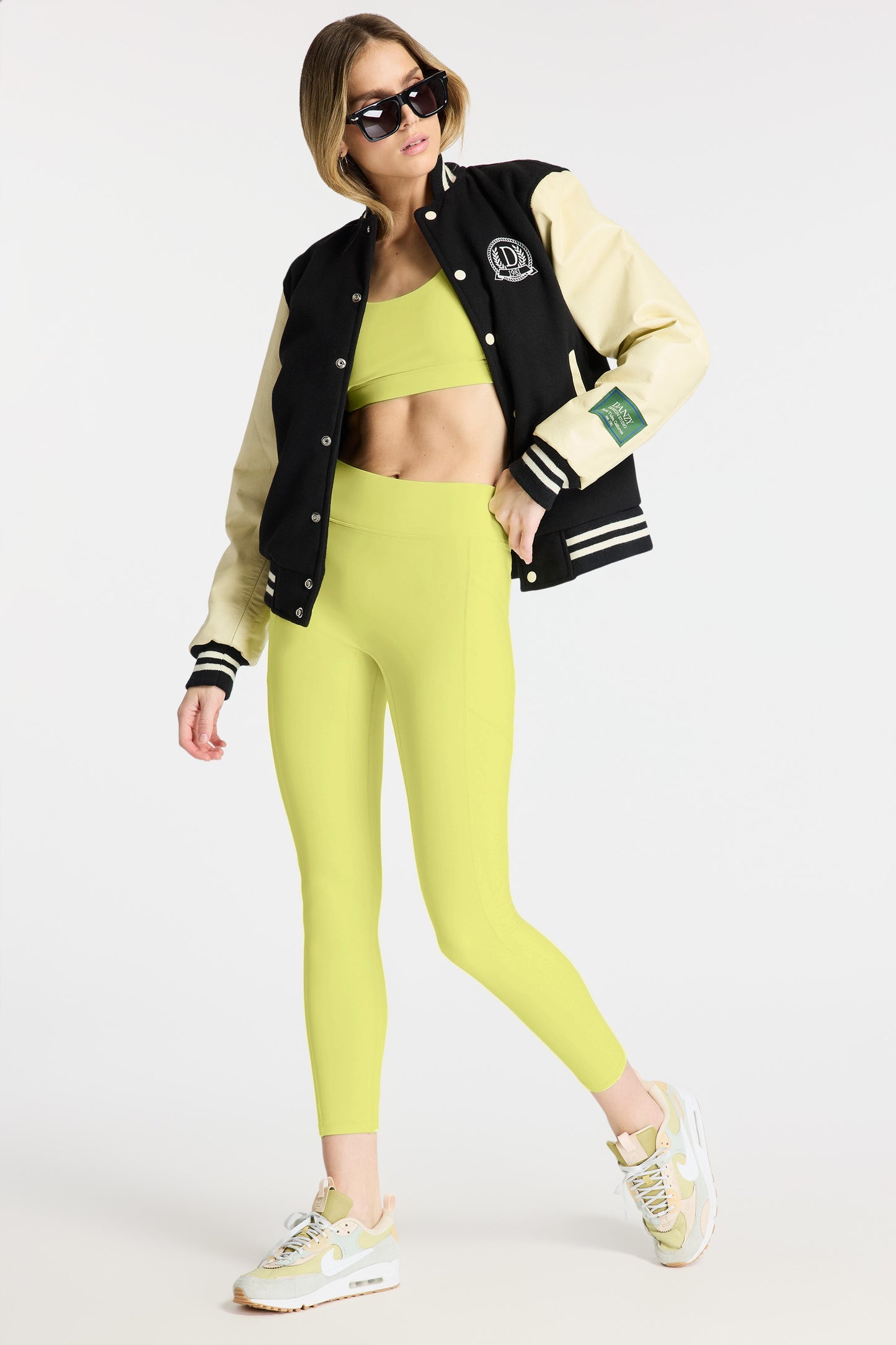 Center Stage Pocket Legging - Sunny Lime